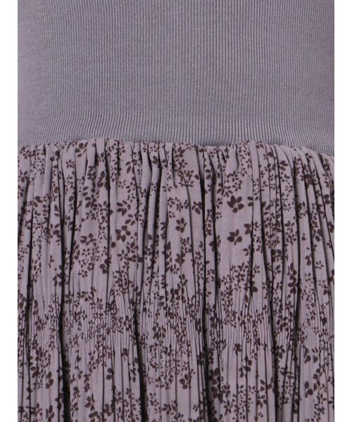 LAGUNAMOON（ラグナムーン）の「ウエストリブフラワープリーツワンピース（ワンピース・レディース・ブラック/グレー/アイボリー・SMALL/MEDIUM）」の15枚目の写真