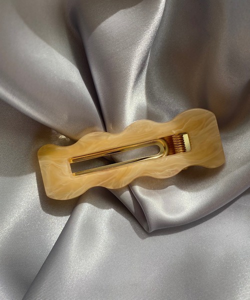 TONE SELECT GOODS（トーンセレクトグッズ）の「【LESRIRE】スクエアウェーブヘアクリップ（バレッタ/ヘアクリップ・レディース・ブラウン/グレー/オフホワイト/グリーン/ブラウン系その他・FREE）」の15枚目の写真