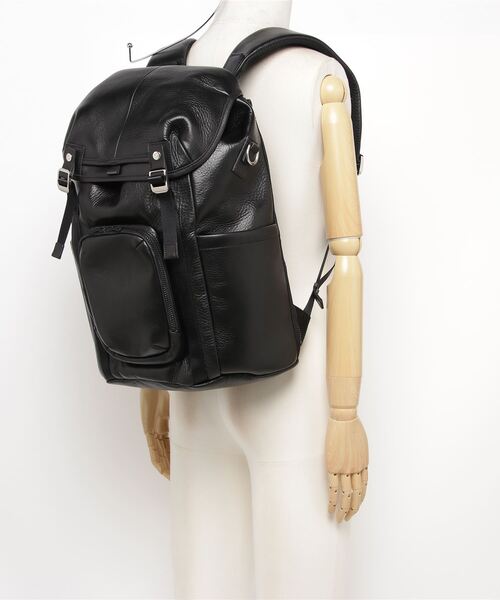 NUNC(ヌンク)の「nunc Flap Backpack (NN120010)(バックパック/リュック・メンズ・ブラック・FREE)」の3枚目の写真