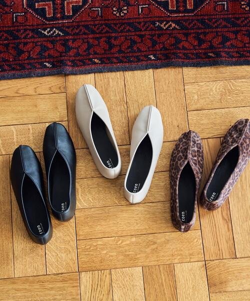 coen(コーエン)の「フェイクレザーチャイナシューズ(バレエシューズ・レディース・ブラウン/ブラック/ベージュ・LARGE/MEDIUM/X-LARGE/SMALL)」の6枚目の写真