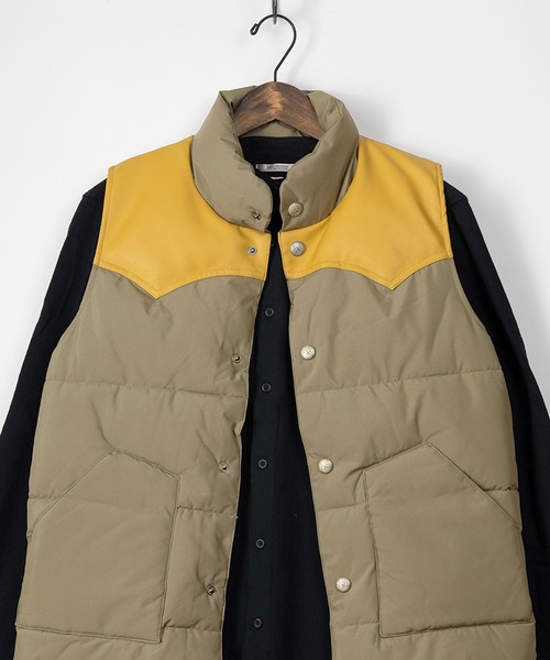 make a ray!（メイク ア レイ！）の「PU パターン切替ファイバーダウンベスト（ダウンベスト・メンズ・ブラック/グレー/ネイビー/ベージュ/ワイン・M/L/XL）」の3枚目の写真