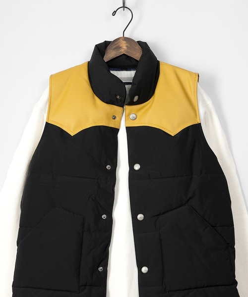 make a ray!（メイク ア レイ！）の「PU パターン切替ファイバーダウンベスト（ダウンベスト・メンズ・ブラック/グレー/ネイビー/ベージュ/ワイン・M/L/XL）」の2枚目の写真