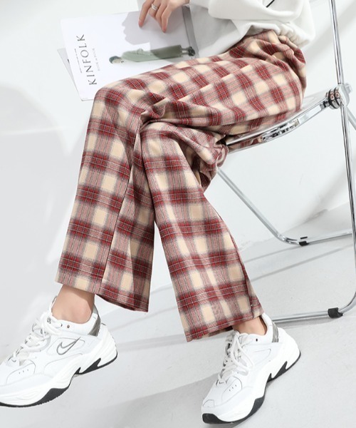 Diosfront(ディオスフロント)の「チェック柄セミワイドパンツ(その他パンツ・レディース・ブラック系その他/グレー系その他/ブラウン系その他/レッド系その他・S/M/L)」の4枚目の写真