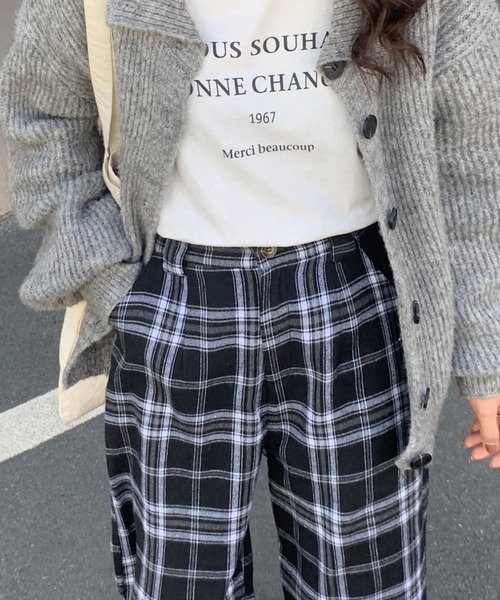 Diosfront(ディオスフロント)の「チェック柄セミワイドパンツ(その他パンツ・レディース・ブラック系その他/グレー系その他/ブラウン系その他/レッド系その他・S/M/L)」の8枚目の写真