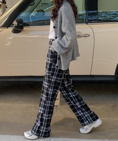 Diosfront(ディオスフロント)の「チェック柄セミワイドパンツ(その他パンツ・レディース・ブラック系その他/グレー系その他/ブラウン系その他/レッド系その他・S/M/L)」の12枚目の写真