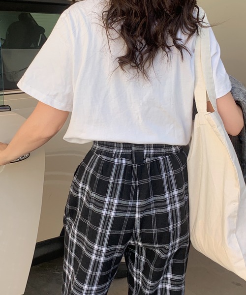 Diosfront(ディオスフロント)の「チェック柄セミワイドパンツ(その他パンツ・レディース・ブラック系その他/グレー系その他/ブラウン系その他/レッド系その他・S/M/L)」の13枚目の写真