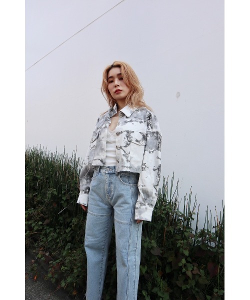 FIG&VIPER（フィグアンドバイパー）の「総柄切替ショートJK（テーラードジャケット・レディース・ブラック/ダークグレー・FREE）」の11枚目の写真