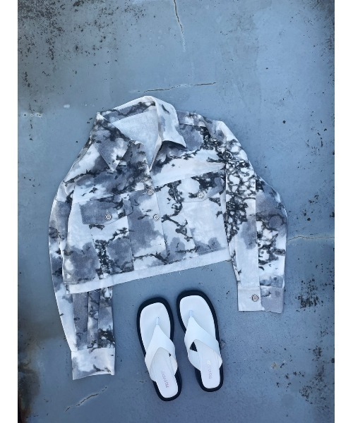 FIG&VIPER（フィグアンドバイパー）の「総柄切替ショートJK（テーラードジャケット・レディース・ブラック/ダークグレー・FREE）」の14枚目の写真