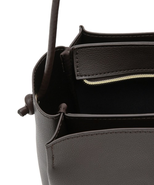 ROPE' PICNIC（ロペピクニック）の「【WEB限定】【軽量】3層スクエアショルダーバッグ（ショルダーバッグ・レディース・ブラック/ダークブラウン/キナリ/ライトグリーン・FREE）」の11枚目の写真