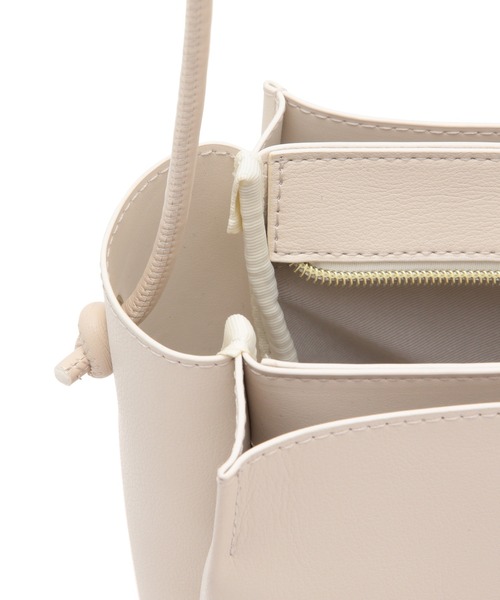 ROPE' PICNIC（ロペピクニック）の「【WEB限定】【軽量】3層スクエアショルダーバッグ（ショルダーバッグ・レディース・ブラック/ダークブラウン/キナリ/ライトグリーン・FREE）」の13枚目の写真