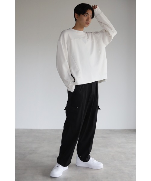 CREARE -LINO-(クレアーレリノ)の「サイドスリット変形トレーナー<ユニセックス>(スウェット・メンズ・ホワイト/ブラック・M/L)」の3枚目の写真