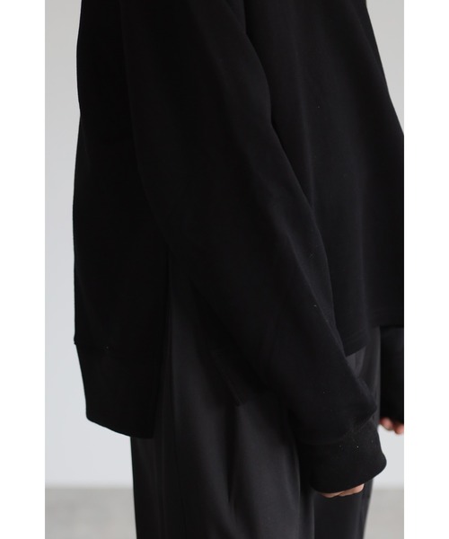 CREARE -LINO-(クレアーレリノ)の「サイドスリット変形トレーナー<ユニセックス>(スウェット・メンズ・ホワイト/ブラック・M/L)」の9枚目の写真