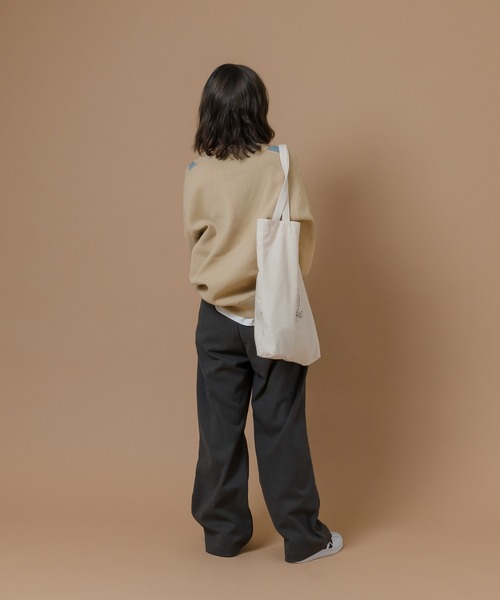 MUHET(ミュエータ)の「アーガイルVネックニット(ニット/セーター・レディース・ブラック/ベージュ/ライトグリーン・SMALL/MEDIUM/LARGE)」の7枚目の写真