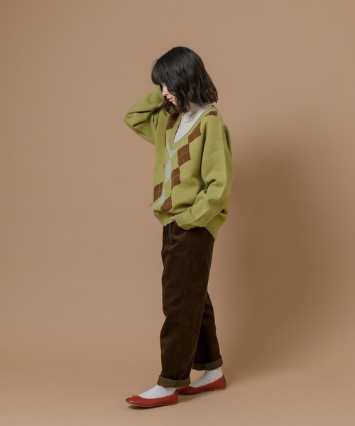 MUHET(ミュエータ)の「アーガイルVネックニット(ニット/セーター・レディース・ブラック/ベージュ/ライトグリーン・SMALL/MEDIUM/LARGE)」の8枚目の写真