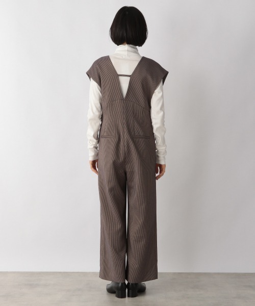 LOWRYS FARM(ローリーズファーム)の「チェックサロペット 235855(サロペット/オーバーオール・レディース・ベージュ/ネイビー・FREE)」の7枚目の写真