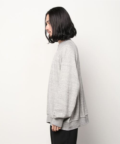 PORT BY ARK（ポートバイアーク）の「PORT BY ARK / ポートバイアーク：Crew neck Sweat：PO10-T003[COR]（スウェット・メンズ・シルバーグレー/ブルー系その他/グレー系その他・2/1）」の4枚目の写真