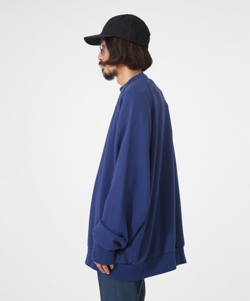 PORT BY ARK（ポートバイアーク）の「PORT BY ARK / ポートバイアーク：Crew neck Sweat：PO10-T003[COR]（スウェット・メンズ・シルバーグレー/ブルー系その他/グレー系その他・2/1）」の17枚目の写真