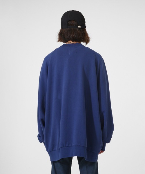 PORT BY ARK（ポートバイアーク）の「PORT BY ARK / ポートバイアーク：Crew neck Sweat：PO10-T003[COR]（スウェット・メンズ・シルバーグレー/ブルー系その他/グレー系その他・2/1）」の16枚目の写真