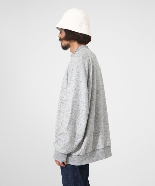 PORT BY ARK（ポートバイアーク）の「PORT BY ARK / ポートバイアーク：Crew neck Sweat：PO10-T003[COR]（スウェット・メンズ・シルバーグレー/ブルー系その他/グレー系その他・2/1）」の13枚目の写真