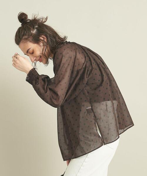 BEAUTY&YOUTH UNITED ARROWS(ビューティーアンドユースユナイテッドアローズ)の「BY ドットボリュームハイネックブラウス 2 -ウォッシャブル- ∴(シャツ/ブラウス・レディース・ダークブラウン/ブラック/ナチュラル・FREE)」の7枚目の写真