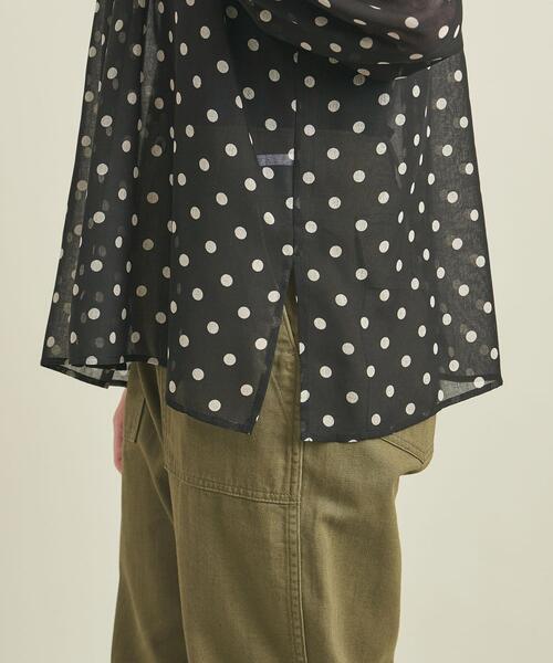 BEAUTY&YOUTH UNITED ARROWS(ビューティーアンドユースユナイテッドアローズ)の「BY ドットボリュームハイネックブラウス 2 -ウォッシャブル- ∴(シャツ/ブラウス・レディース・ダークブラウン/ブラック/ナチュラル・FREE)」の13枚目の写真