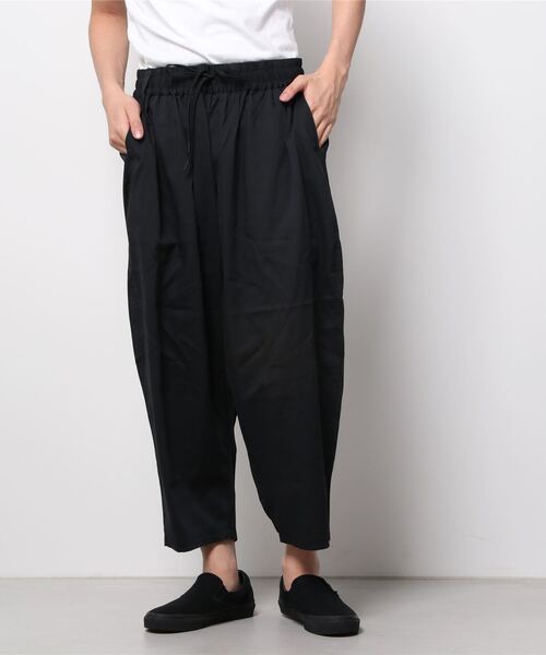 WHITE MOUNTAINEERING（ホワイトマウンテニアリング）の「【White Mountaineering】REPOSE WEAR ホワイトマウンテニアリング リポーズウェア THREE QUATER TAPERED SAROUEL PANTS RW2171406（デニムパンツ・メンズ・ネイビー/グレー/ブラック・1/0/4/2）」の6枚目の写真