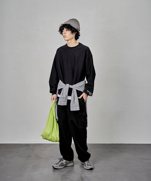 Firsthand(ファーストハンド)の「UN/ユーエヌ CARGO SWEAT PANTS(スウェットパンツ・メンズ・グレー/ブラック・MEDIUM/LARGE)」の14枚目の写真