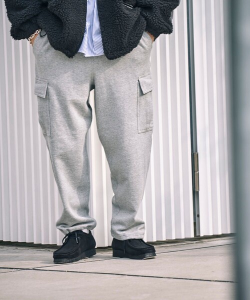 Firsthand(ファーストハンド)の「UN/ユーエヌ CARGO SWEAT PANTS(スウェットパンツ・メンズ・グレー/ブラック・MEDIUM/LARGE)」の21枚目の写真