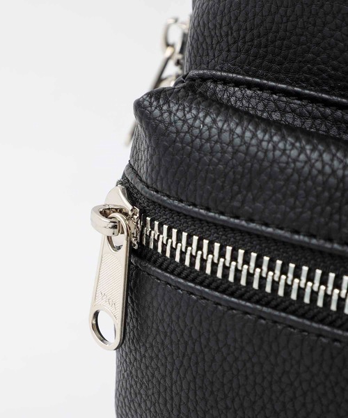 X-girl（エックスガール）の「FAUX LEATHER MINI DAY PACK（バックパック/リュック・レディース・ブラック/ピンク・ONE SIZE）」の12枚目の写真