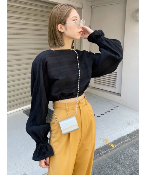 EMODA（エモダ）の「ドルマンスリーブショートトップ（シャツ/ブラウス・レディース・ブラック/パープル/グリーン/アイボリー・FREE）」の18枚目の写真