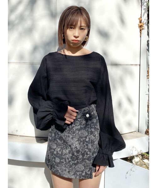 EMODA（エモダ）の「ドルマンスリーブショートトップ（シャツ/ブラウス・レディース・ブラック/パープル/グリーン/アイボリー・FREE）」の15枚目の写真