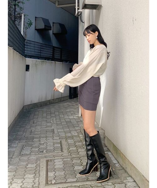 EMODA（エモダ）の「ドルマンスリーブショートトップ（シャツ/ブラウス・レディース・ブラック/パープル/グリーン/アイボリー・FREE）」の20枚目の写真