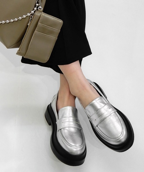 minia（ミニア）の「ボリュームソールピースローファー　◇（ローファー・レディース・ブラック/ブラウン/シルバー・S/M/L/LL）」の20枚目の写真