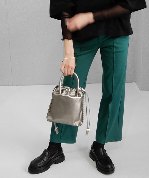 minia（ミニア）の「ボリュームソールピースローファー　◇（ローファー・レディース・ブラック/ブラウン/シルバー・S/M/L/LL）」の19枚目の写真