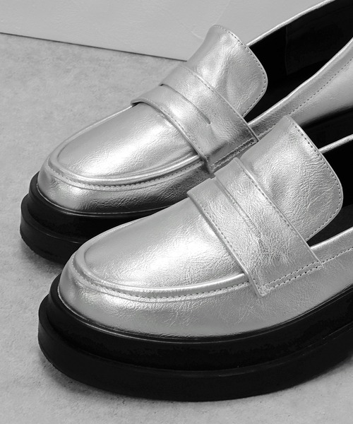 minia（ミニア）の「ボリュームソールピースローファー　◇（ローファー・レディース・ブラック/ブラウン/シルバー・S/M/L/LL）」の16枚目の写真