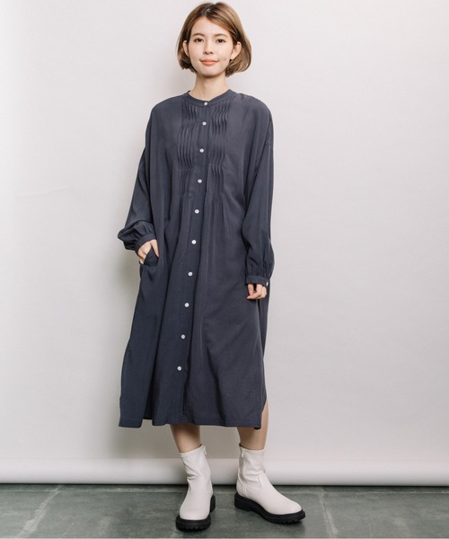 refinedworks（リファインドワークス）の「バックドロストギャザーOP（ワンピース・レディース・ベージュ/ネイビー/オフホワイト・FREE）」の5枚目の写真