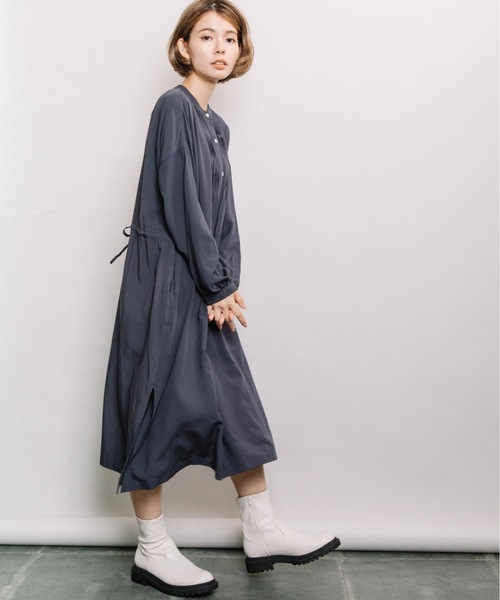 refinedworks（リファインドワークス）の「バックドロストギャザーOP（ワンピース・レディース・ベージュ/ネイビー/オフホワイト・FREE）」の8枚目の写真