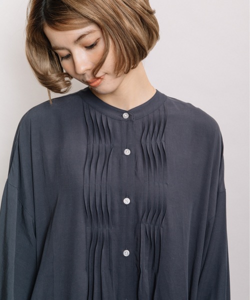 refinedworks（リファインドワークス）の「バックドロストギャザーOP（ワンピース・レディース・ベージュ/ネイビー/オフホワイト・FREE）」の10枚目の写真