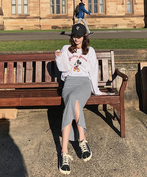 Anuenue(アヌエヌエ)の「Iラインミモレ丈タイトスカート(スカート・レディース・ブラック/ベージュ/パープル/グレー・FREE)」の12枚目の写真