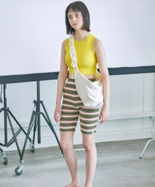 FUN FROM FUN(ファンフロムファン)の「FUN FROM FUN(ファン フロム ファン)/Croissant bag/ギャザー シャーリング ショルダーバッグ(ショルダーバッグ・レディース・ブラック/アイボリー・FREE)」の11枚目の写真