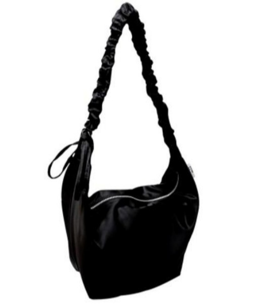 FUN FROM FUN(ファンフロムファン)の「FUN FROM FUN(ファン フロム ファン)/Croissant bag/ギャザー シャーリング ショルダーバッグ(ショルダーバッグ・レディース・ブラック/アイボリー・FREE)」の15枚目の写真
