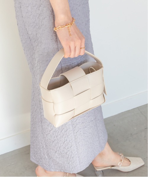 RANDA（ランダ）の「編み込みスクエアミニバッグ（ショルダーバッグ・レディース・アイボリー/ブラウン/ブルー・FREE）」の16枚目の写真