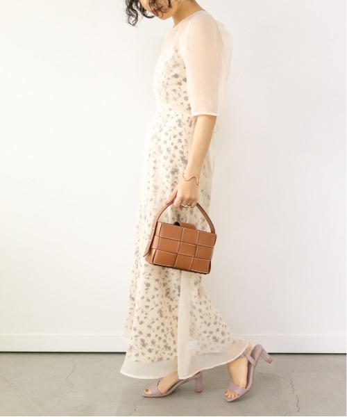 RANDA（ランダ）の「編み込みスクエアミニバッグ（ショルダーバッグ・レディース・アイボリー/ブラウン/ブルー・FREE）」の14枚目の写真