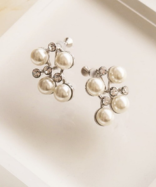 Placebo（プラシーボ）の「ジャスマン パールイヤリング（イヤリング・レディース・シルバー/ベージュ・F）」の2枚目の写真