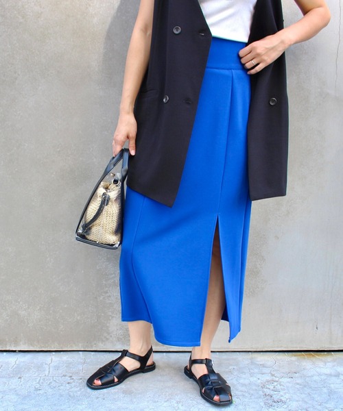 MLI'A(エムリア)の「カットナロースカート(スカート・レディース・ブルー/グリーン/ブラック/ライトベージュ・FREE)」の4枚目の写真