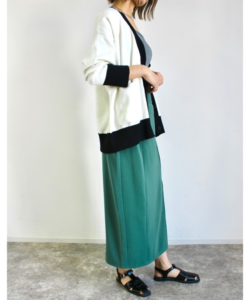 MLI'A(エムリア)の「カットナロースカート(スカート・レディース・ブルー/グリーン/ブラック/ライトベージュ・FREE)」の12枚目の写真