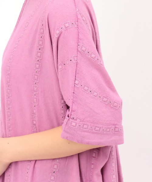 チチカカ（チチカカ）の「コットンレースストライプワンピース（ワンピース・レディース・パープル/ブラウン/イエロー・FREE）」の14枚目の写真