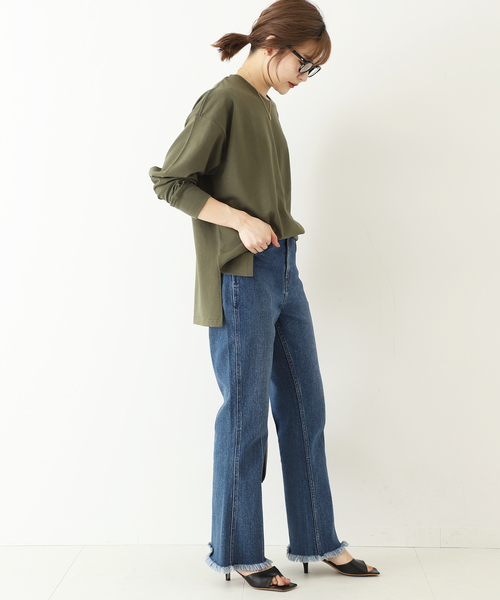 SLOBE IENA(スローブイエナ)の「サイドスリットカットソー◆(Tシャツ/カットソー・レディース・ホワイト/カーキ・FREE)」の4枚目の写真
