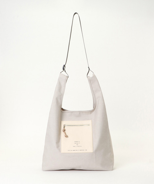 LBC(エルビーシー)の「3WAYフロントポケットマルシェバッグ(ショルダーバッグ・レディース・オフホワイト/ブラック/ダークオリーブ・FREE)」の22枚目の写真