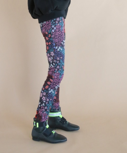 BEDSIDEDRAMA(ベットサイドドラマ)の「bedsidedrama/ベッドサイドドラマ/Flower arrangement leggins(レギンス/スパッツ・レディース・その他・1)」の2枚目の写真